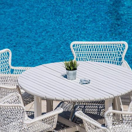 Philoxenia Suites Vrasná Exteriör bild