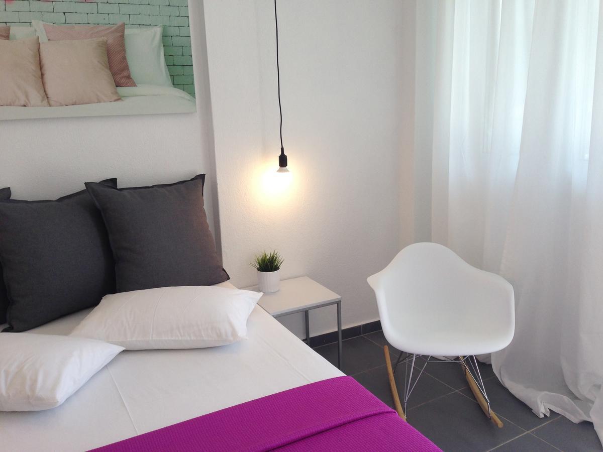 Philoxenia Suites Vrasná Exteriör bild