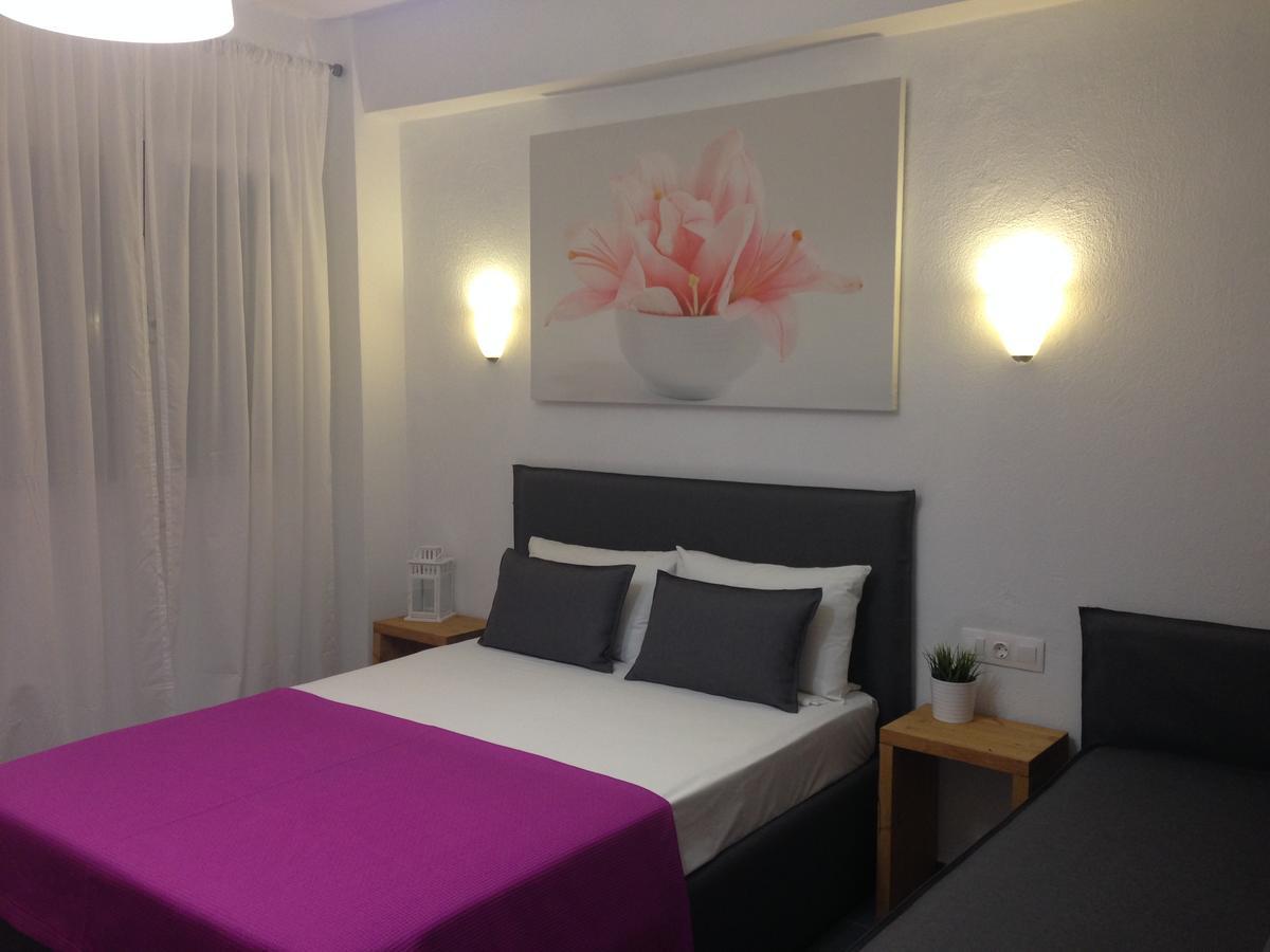 Philoxenia Suites Vrasná Exteriör bild