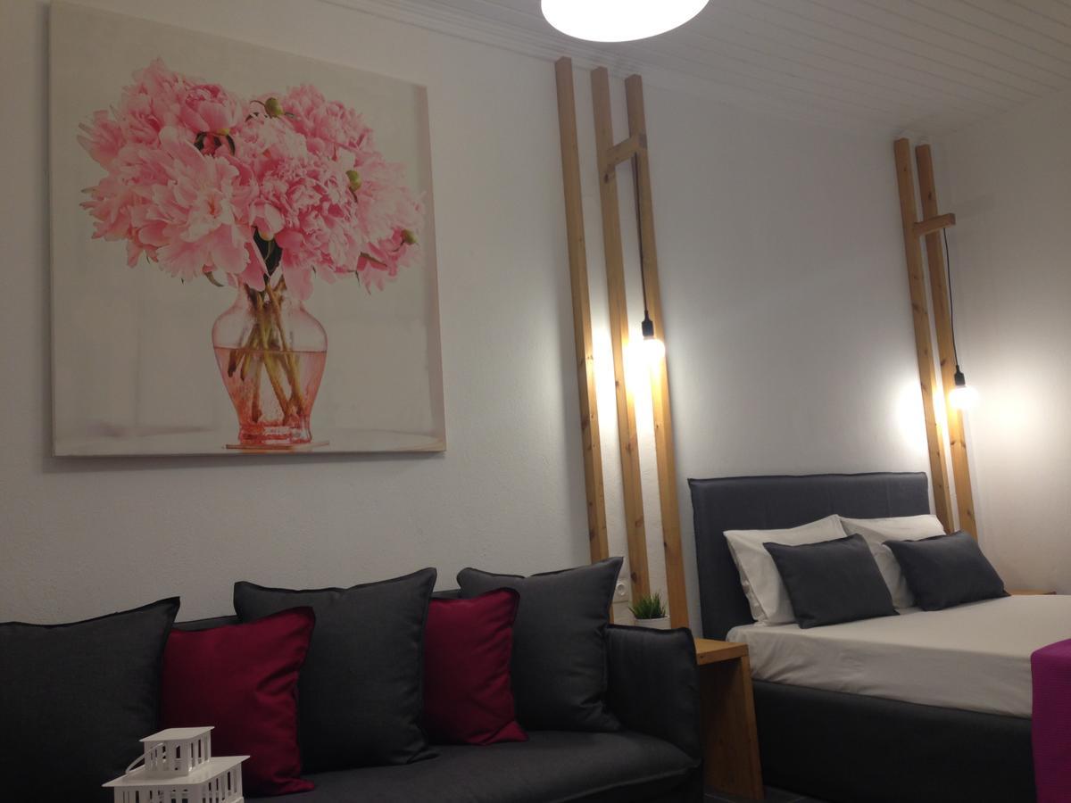 Philoxenia Suites Vrasná Exteriör bild