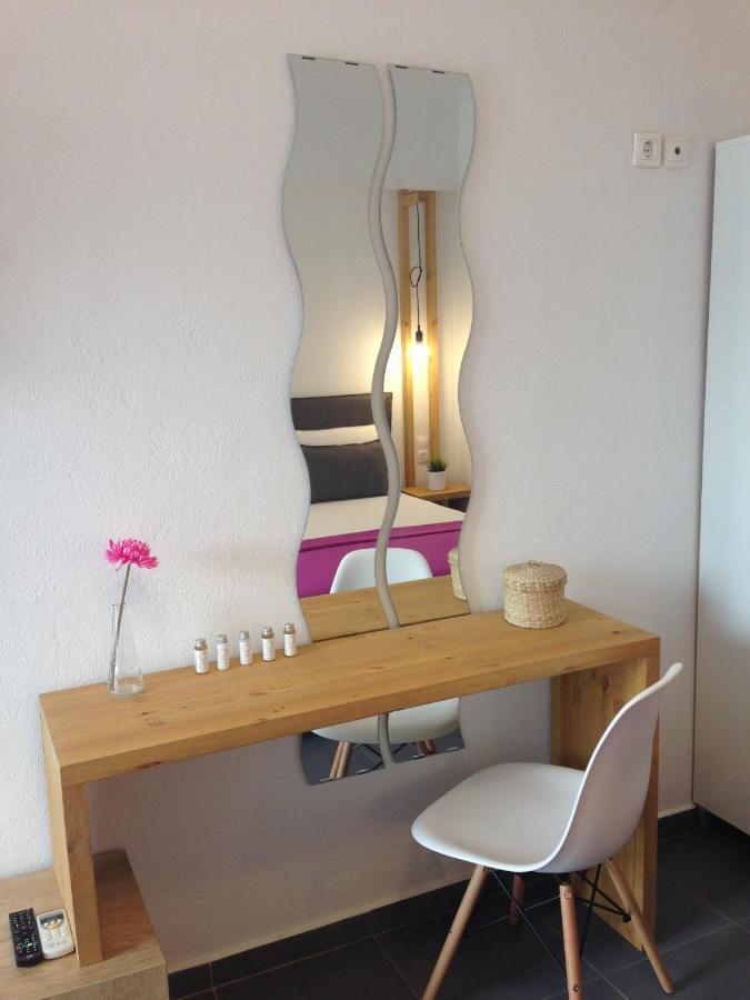 Philoxenia Suites Vrasná Exteriör bild